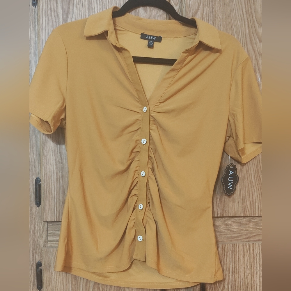 Women's M Mustard Yellow Top